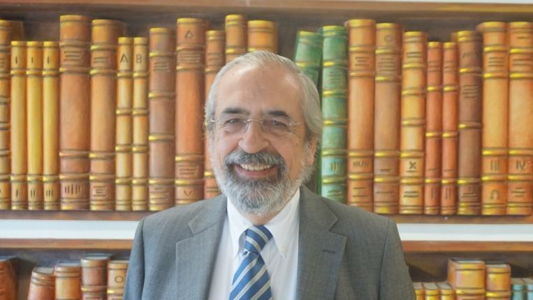 Professor Alexandre Castro Caldas picture