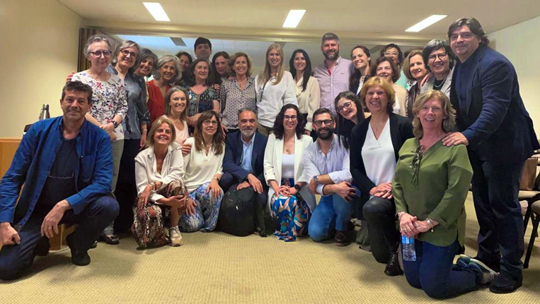 Fotografia de grupo dos docentes do ICS do Porto e de Lisboa